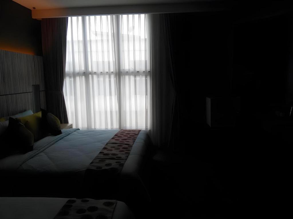 Grand Medallion Hotel Kuching Exterior photo